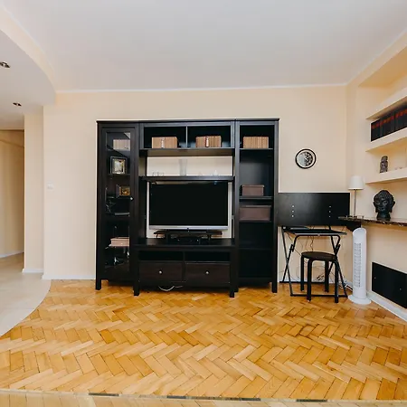 Shortstaypoland Warecka